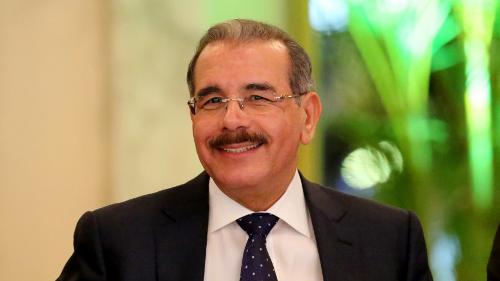 Danilo Medina felicita a dominicanos; trabajará por 365 días más de logros para la gente