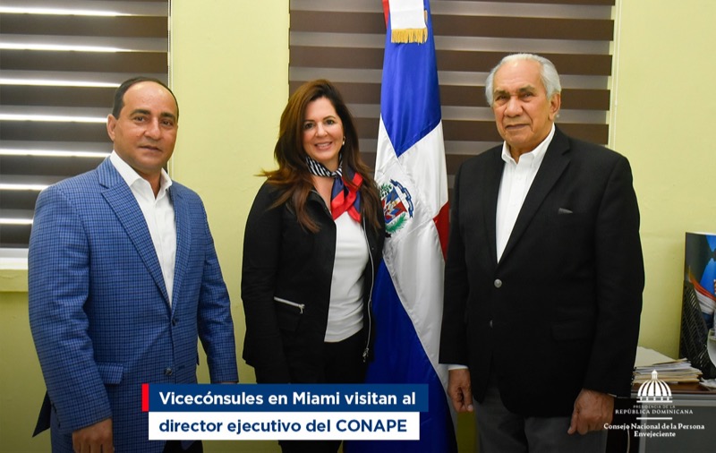 Consulado dominicano en Miami dona insumos para envejecientes