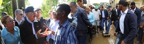 Danilo garantiza gobierno auxiliará a todos los dominicanos afectados por las lluvias
